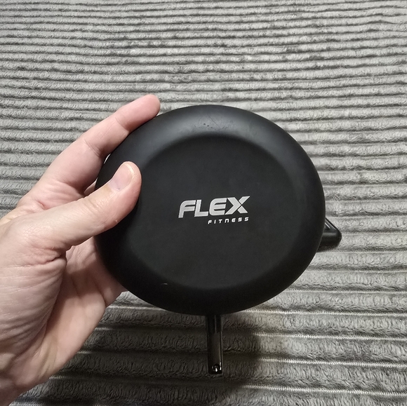 EUC Flex Fitness massager with 3 attachments - Picture 2 of 5